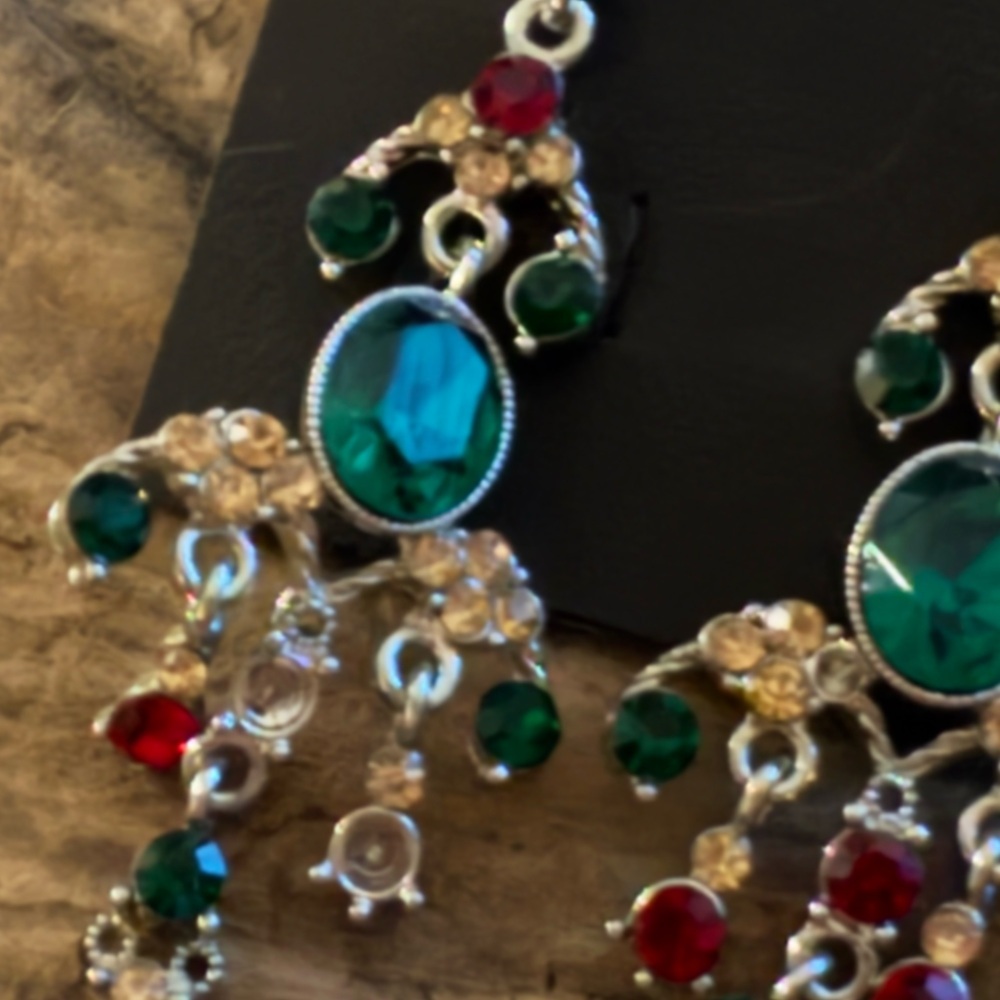 James Paul Green and Red Dangle Earrings - Picture 2 of 4